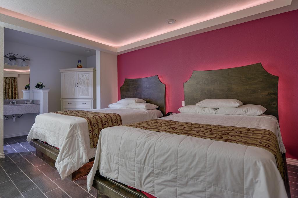 Romantic Inn&Suites Dallas Cameră foto