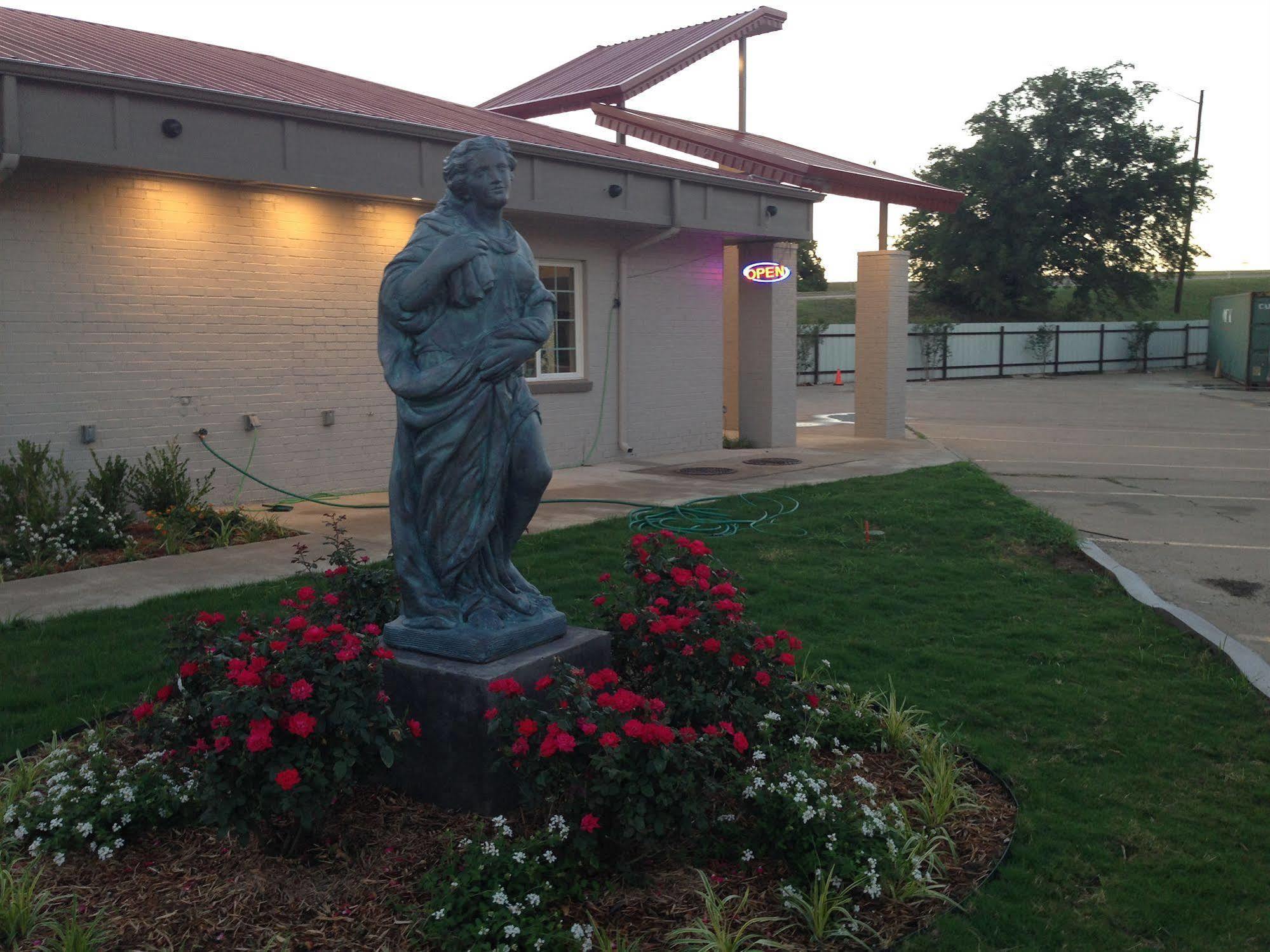 Romantic Inn&Suites Dallas Exterior foto