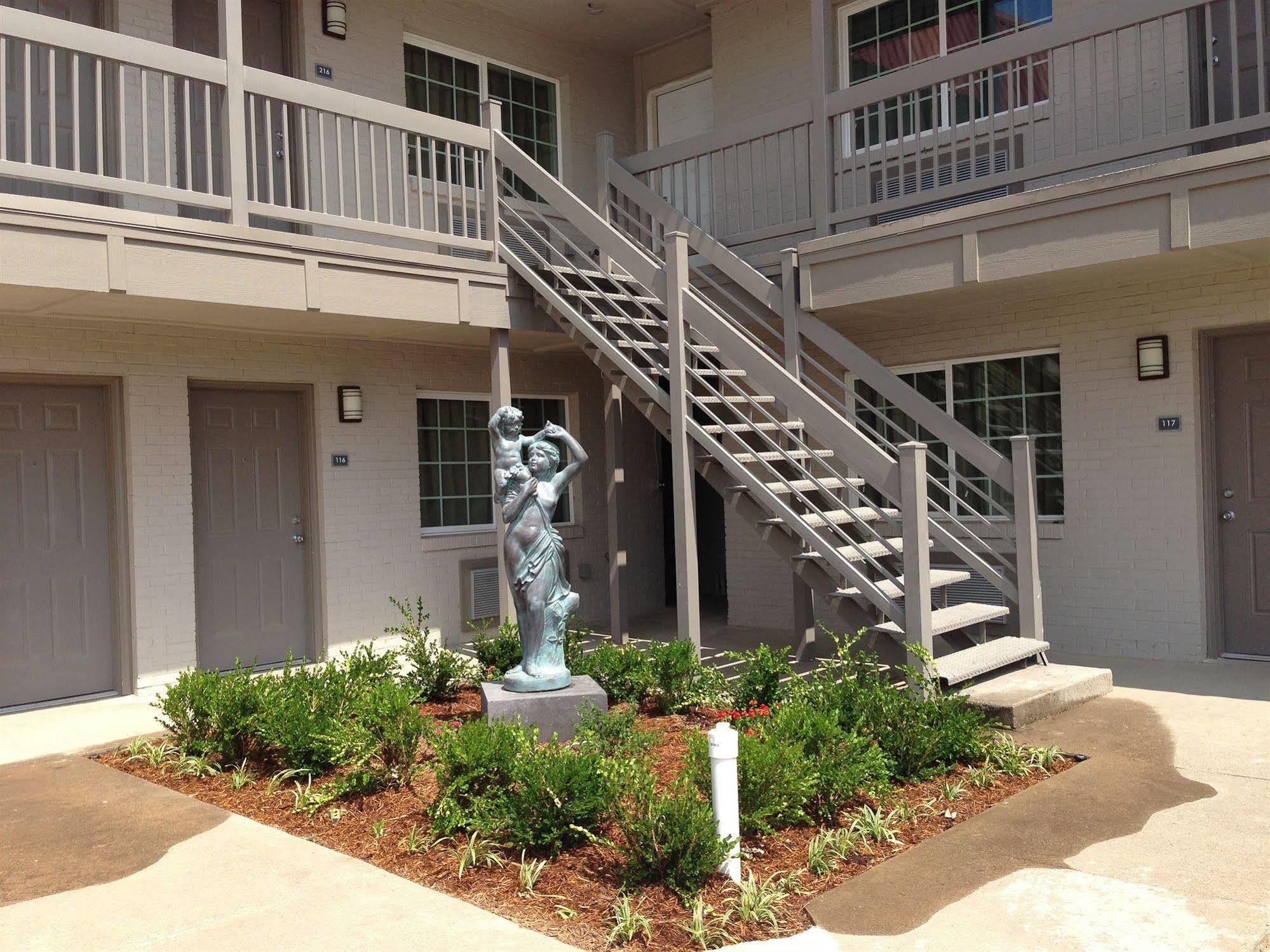 Romantic Inn&Suites Dallas Exterior foto